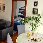 Апартаменты Marimar, Beachfront 1st Row *