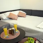 Апартаменты Marimar, Beachfront 1st Row Сплит
