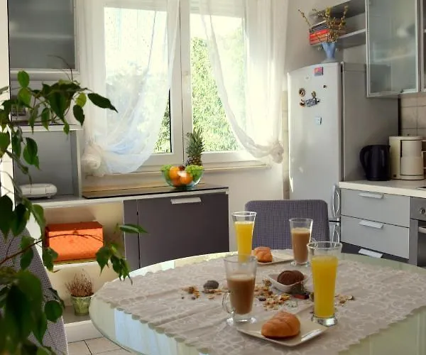 Marimar, Beachfront 1st Row * Split