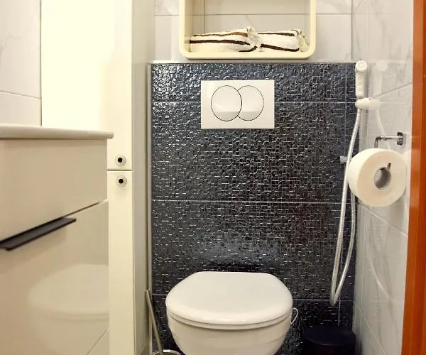 Marimar, Beachfront 1st Row