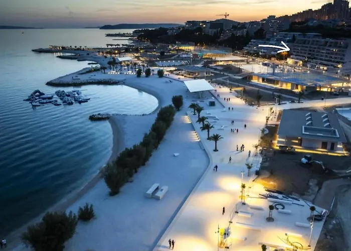 Marimar, Beachfront 1st Row Apartment *