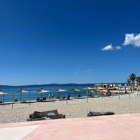 Apartment Marimar, Beachfront 1st Row